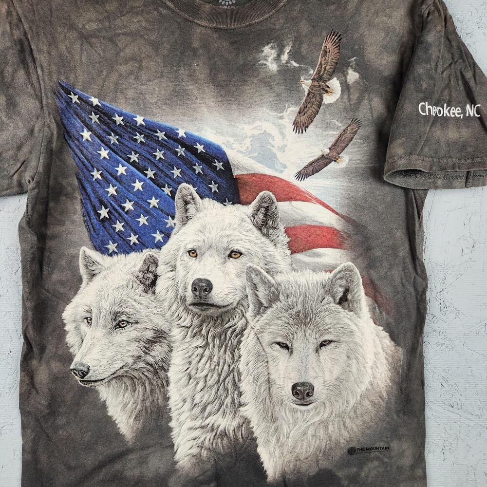 The Mountain Wolves American Flag Shirt Mens Medium Brown Tie Dye Graphic Tee